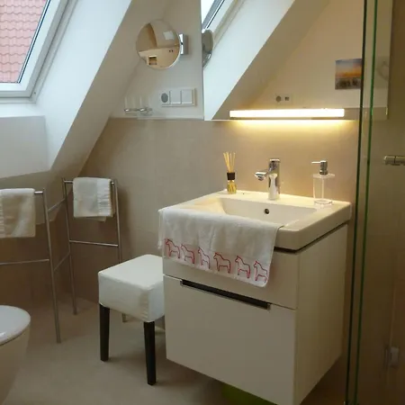 4 Jahreszeiten By Interhome * Groß Schwansee